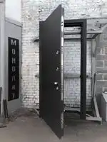 двери монолит