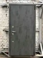 Броньовані двері з монтажем